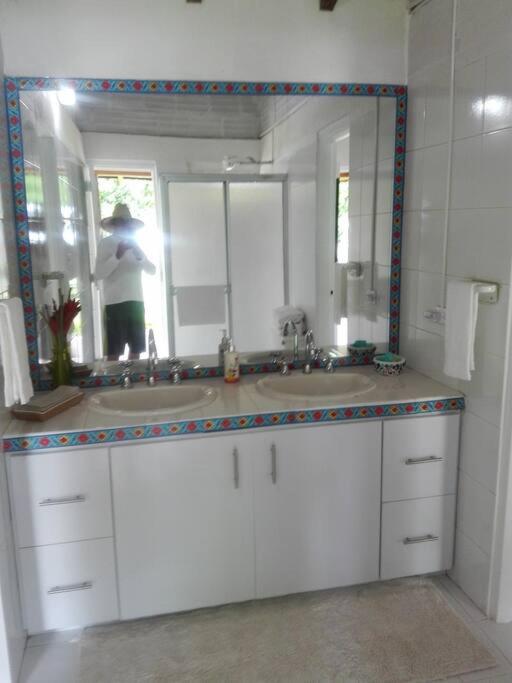 finca-hotel-el-piñal-quindio(16) - Finca Hotel El Piñal baño privado finca hotel el piñal